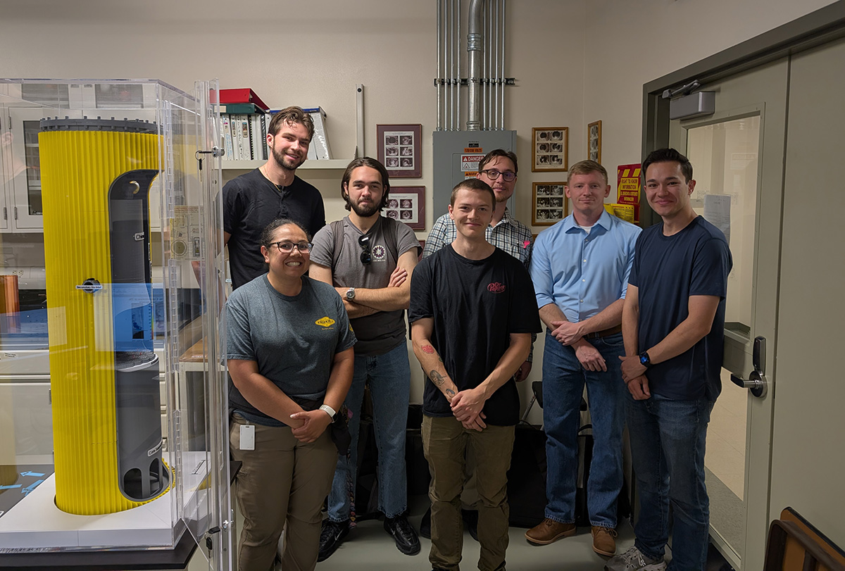 photo: Seniors in the in the Department of Nuclear Engineering visited the UNM-ISNPS lab
